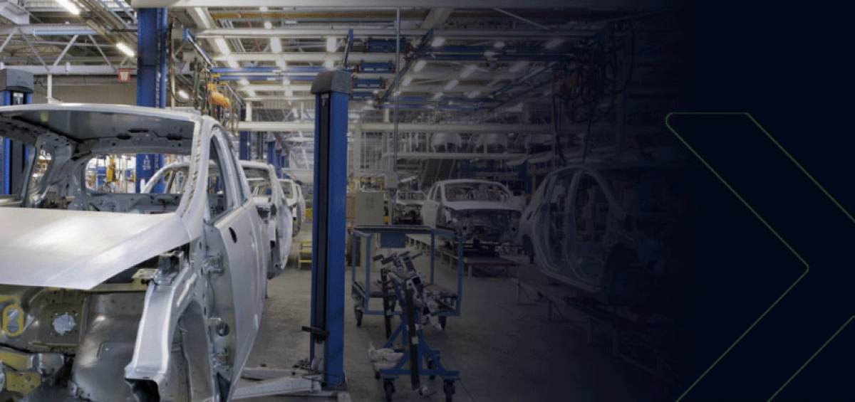 Linha de montagem de veículos parcialmente montados reflete os impactos da escassez de semicondutores na indústria automotiva nacional