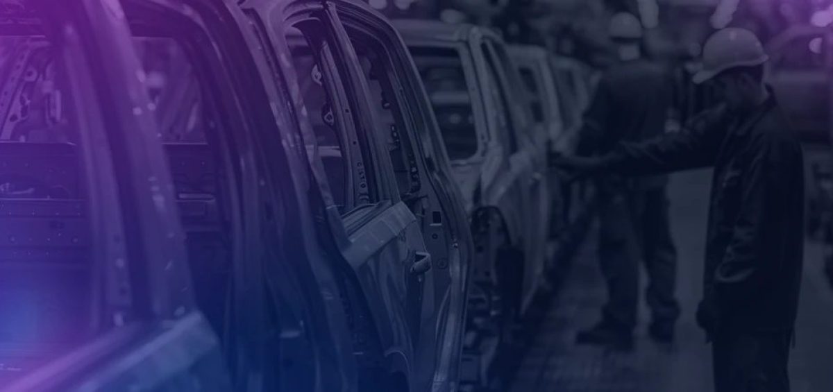 Linha de montagem automotiva em operação, representando o crescimento da indústria automotiva brasileira e as transformações que impulsionam o setor em 2026.