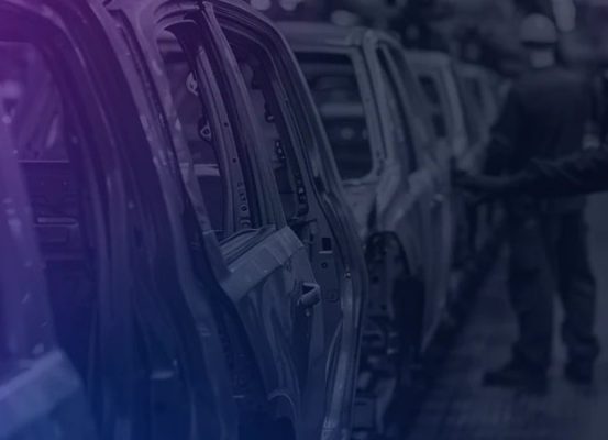 Linha de montagem automotiva em operação, representando o crescimento da indústria automotiva brasileira e as transformações que impulsionam o setor em 2026.